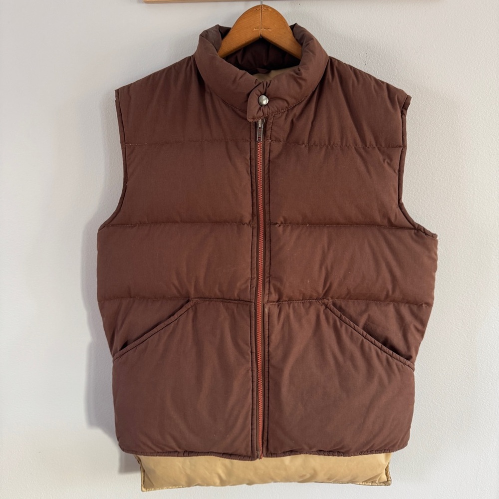 Vintage William Barry Men's Brown Down Puffer Vest - Medium